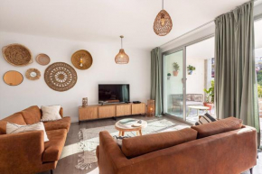 Spacious 3BR condo only 3 mins away from beach